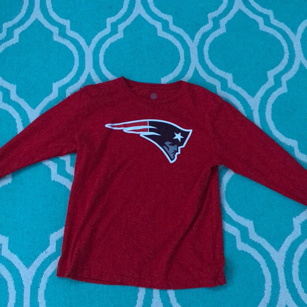 Patriots long-sleeve red shirt